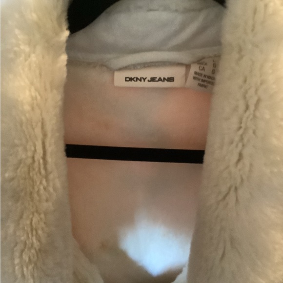 New DKNY Jeans Jacket- Size Large - Picture 2 of 4